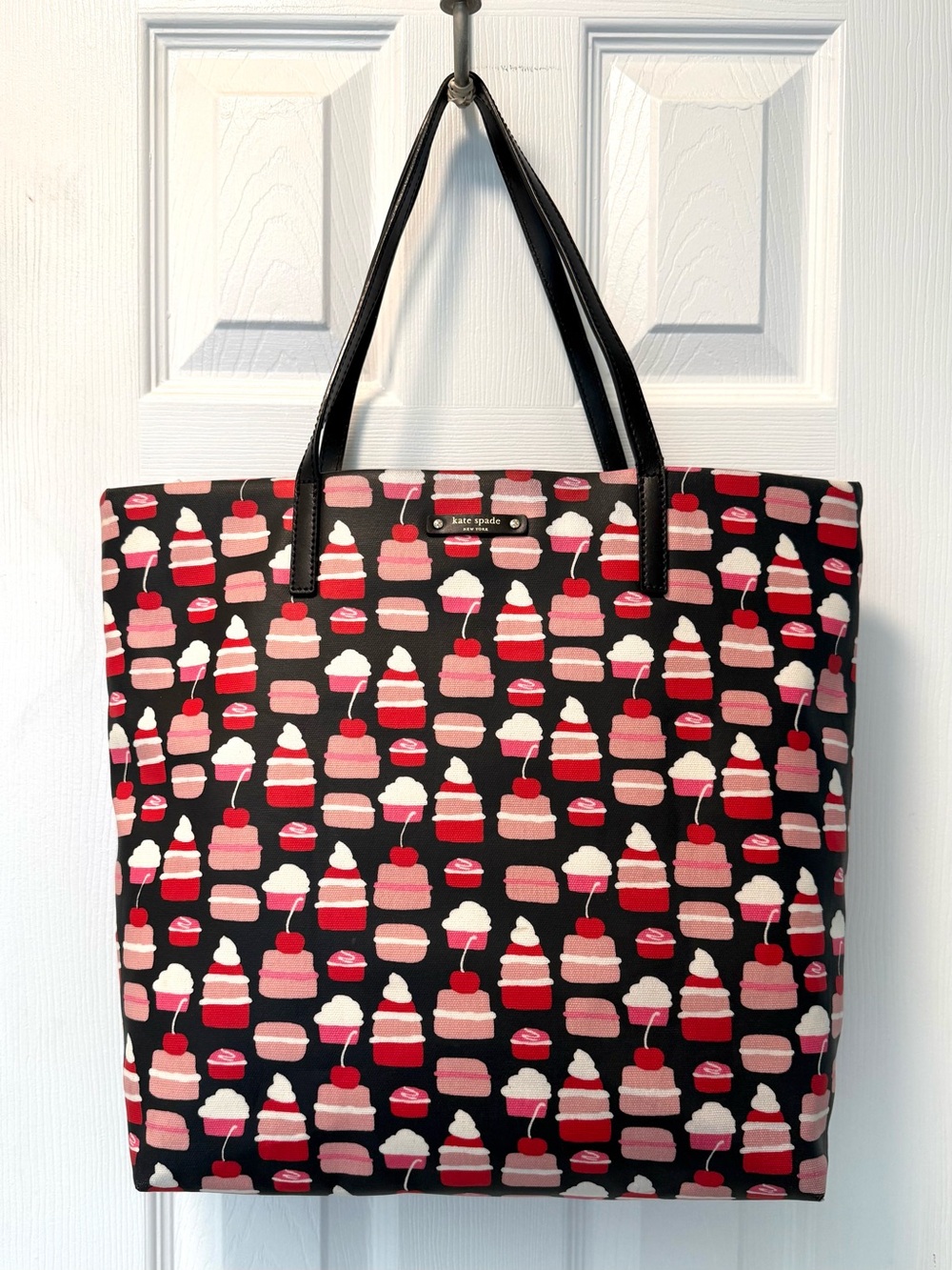Kate Spade Take the Cake Bon Shopper Tote Bag whimsical novelty retro cupcake
